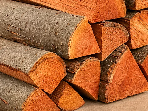 Ольховые дрова для камина — фактура распила